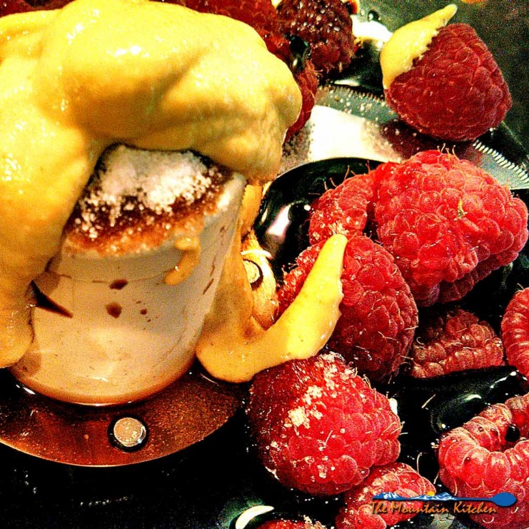 This tangy and sweet raspberry vinaigrette is easy to make and can be enjoyed all year round by using fresh or frozen raspberries. | TheMountainKitchen.com