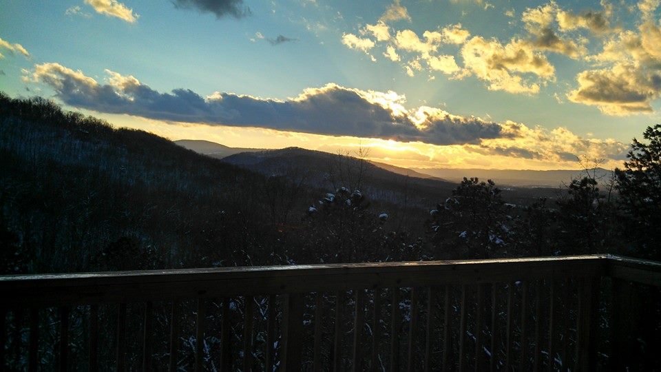 Winter has arrived on the mountain. Snows in December and early January are the prettiest, because of the beautiful Christmas lights. Tis the season!