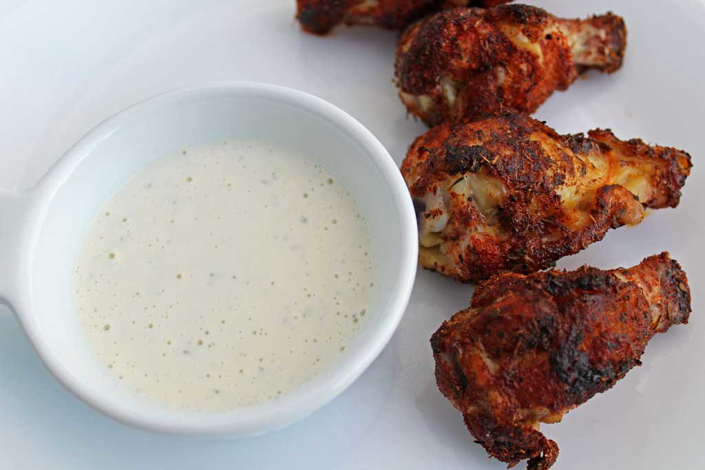 Discover the freshness of making your own salad dressing at home.This creamy homemade ranch dressing uses fresh ingredients without preservatives. | TheMountainKitchen.com