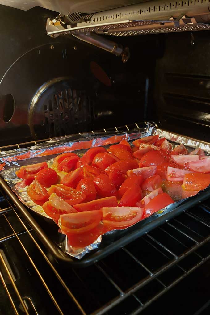roasting tomatoes in oven