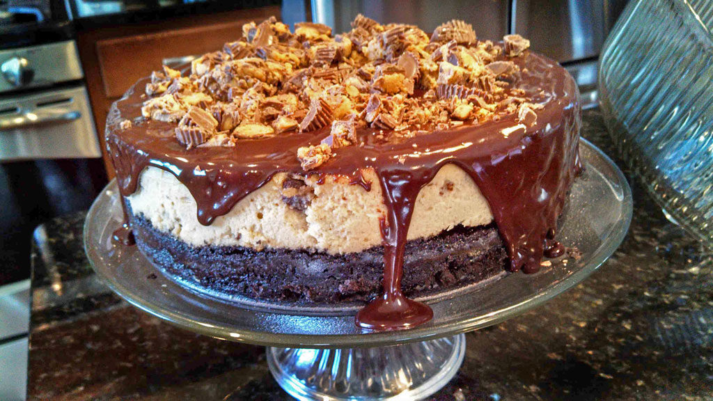 Reese's Cheesecake ready to eat