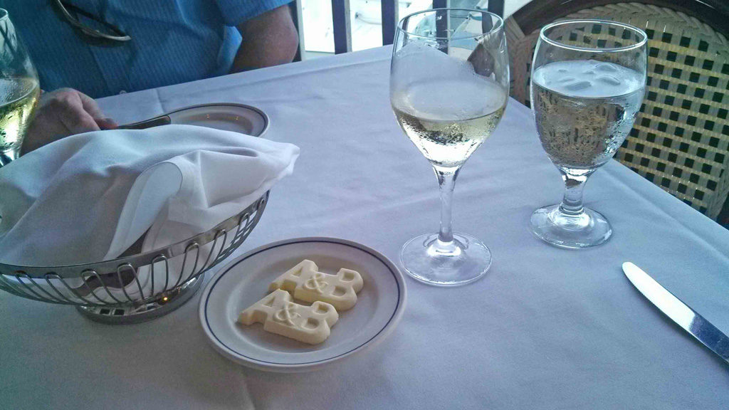 To celebrate our one year anniversary, David and I went to find warmth and sunshine in the Florida Keys. We ate at some really wonderful local restaurants. | TheMountainKitchen.com