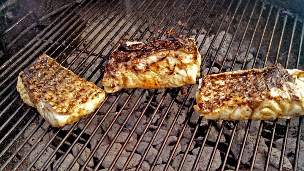 What can I say, we love us some seafood!! We started our "Staycation" a couple of weeks ago by indulging in our some of our favorites. | TheMountainKitchen.com