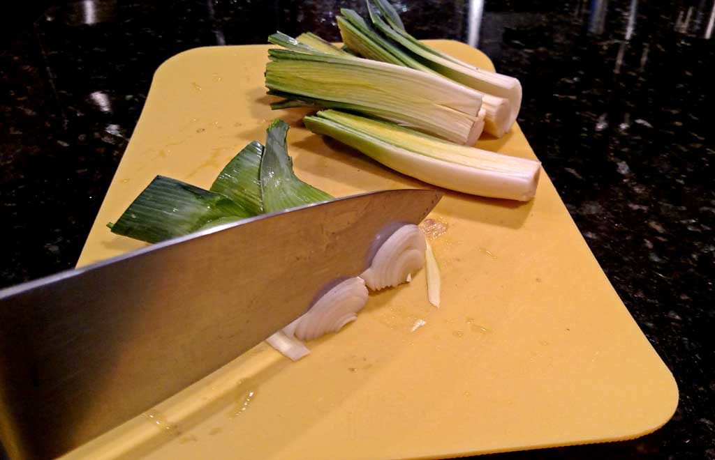cutting whites of leeks