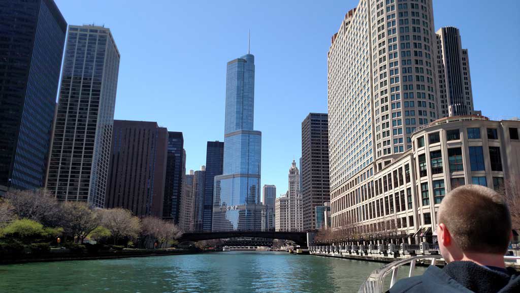 What a great trip to The Windy City! Time sort of stood still for a little while, and we were able to have fun and relax. Read about Chicago unplanned! | TheMountainKitchen.com
