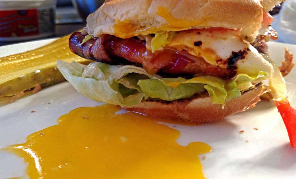 burger with fried egg