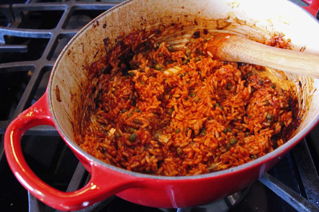 Perfect for a weeknight meal, this chicken chorizo and rice comes together in less than an hour. Chorizo and fresh lemon juice set this dish off! | TheMountainKitchen.com