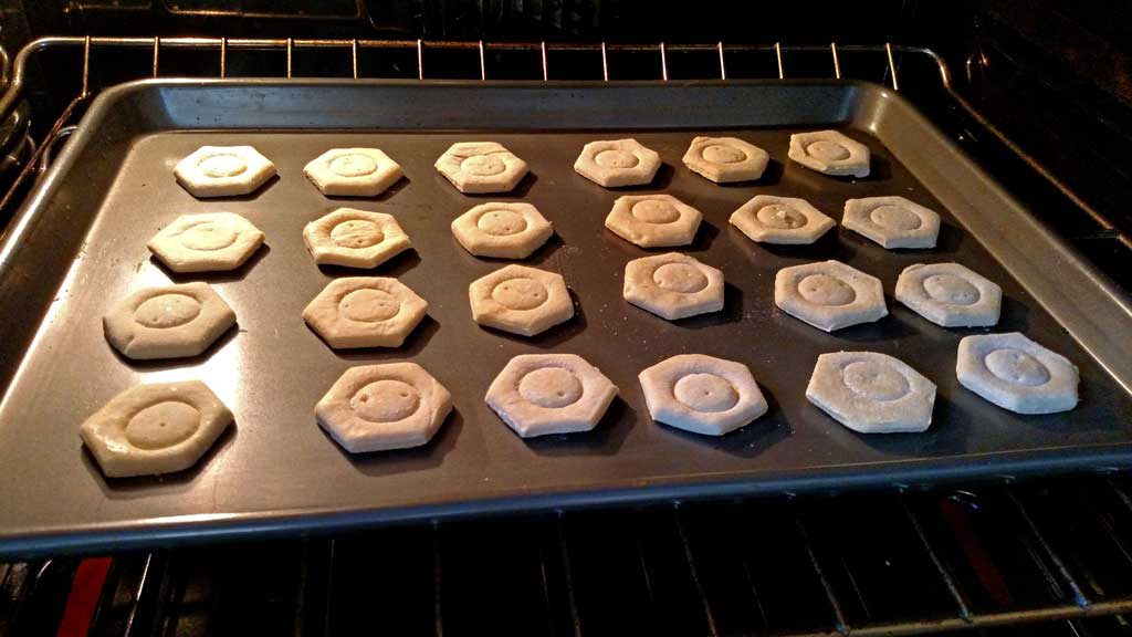 Squash Goat Cheese Tartlets: Bite-size pastry cups filled with squash and goat cheese. Perfect for an appetizer or Meatless Monday. | TheMountainKitchen.com