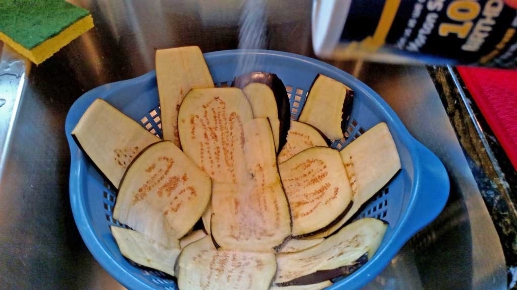 salting eggplant