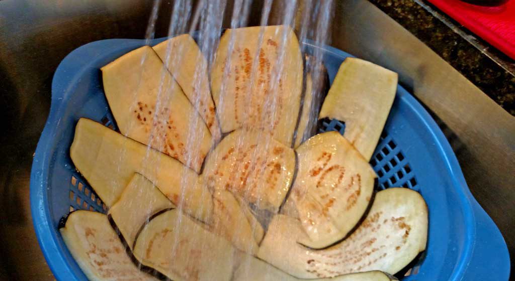 rinsing salt off eggplant