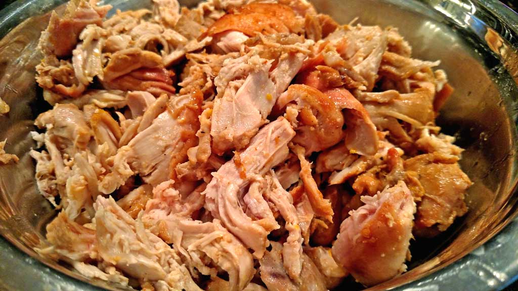 shredded chicken in bowl