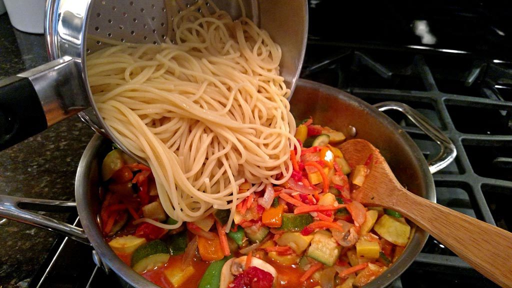 combining pasta with vegetables