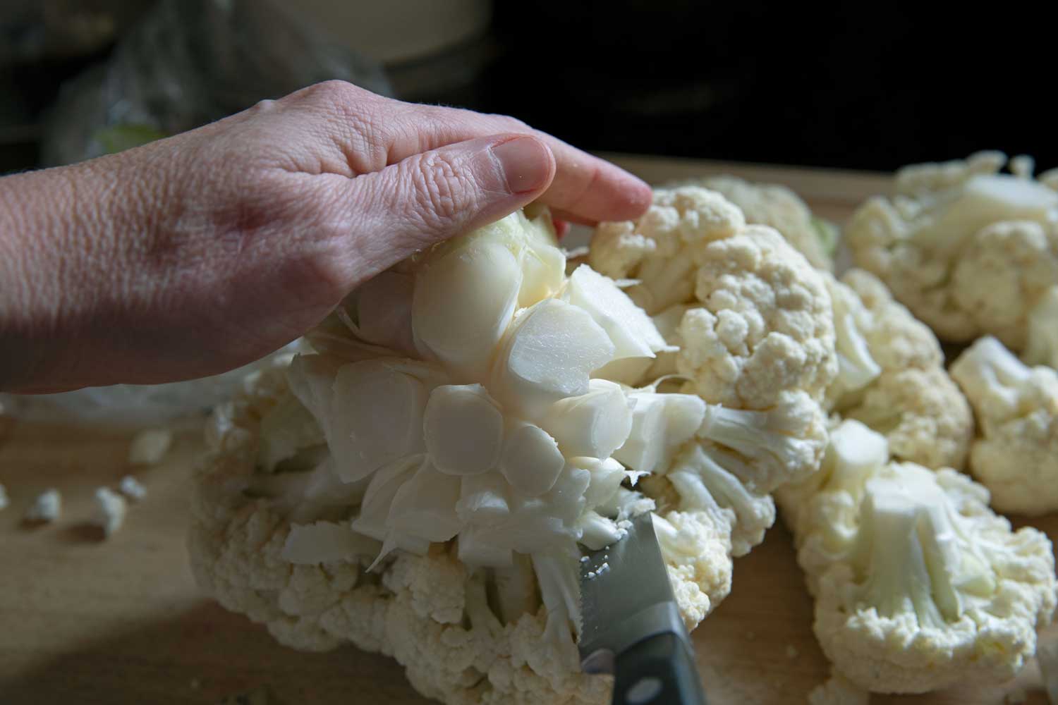 cutting cauliflower into florets