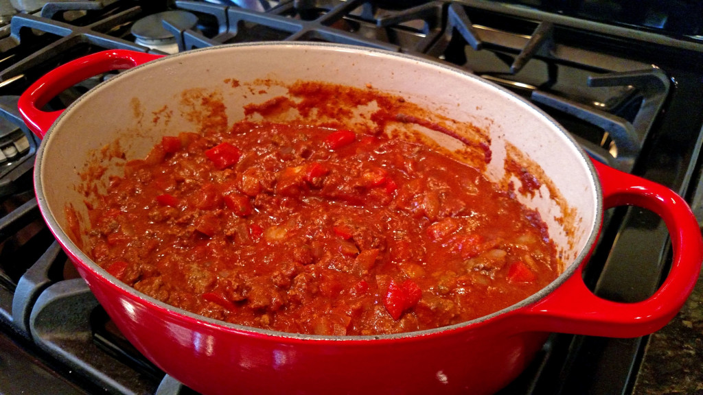 tomato sauce added to pot