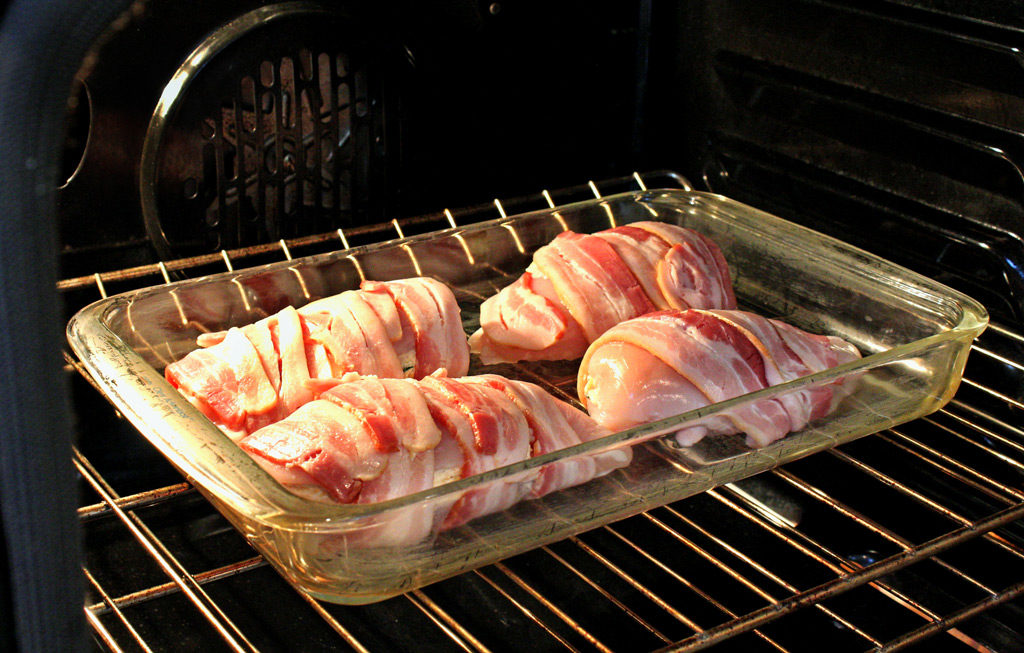 jalapeno popper stuffed chicken baking