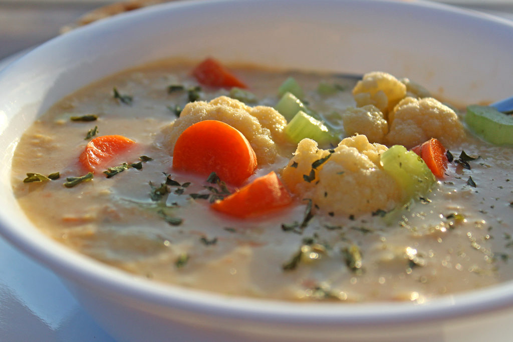 This cauliflower corn chowder is a hearty, rich, vegetable-heavy chowder is a simple recipe that calls for basic ingredients. Perfect to melt away the cold!