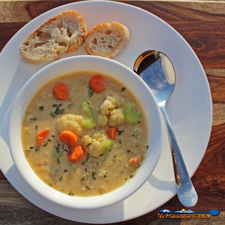 This cauliflower corn chowder is a hearty, rich, vegetable-heavy chowder is a simple recipe that calls for basic ingredients. Perfect to melt away the cold!