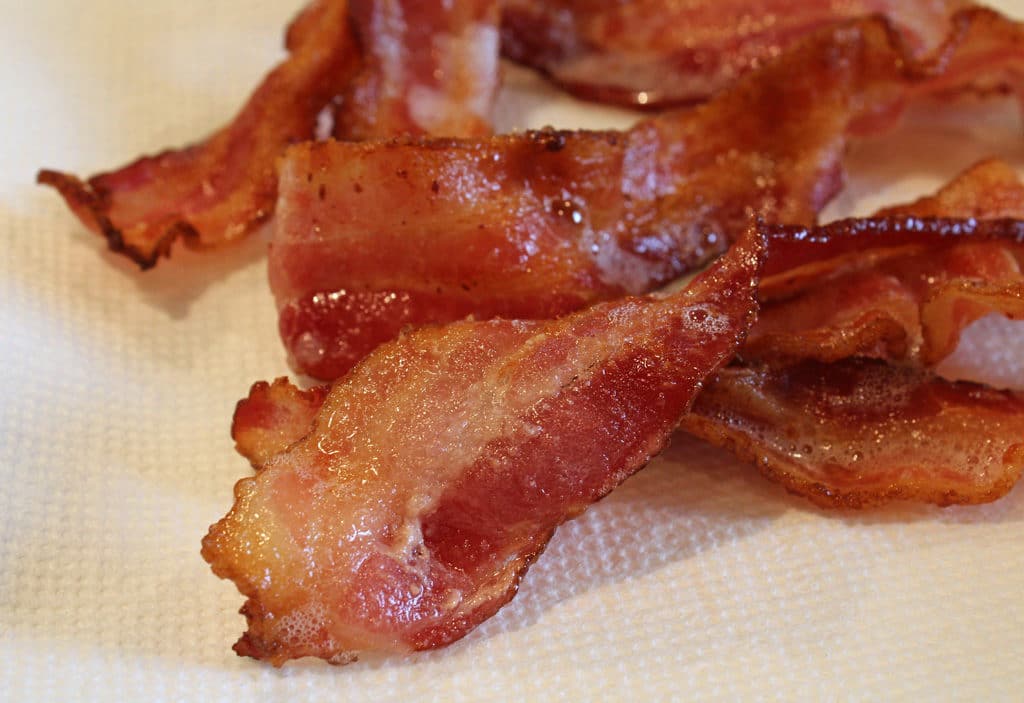 crispy bacon slices