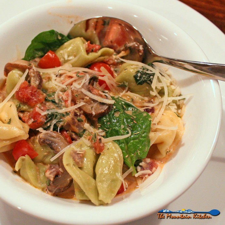 Tortellini With Spinach Tomato Cream Sauce