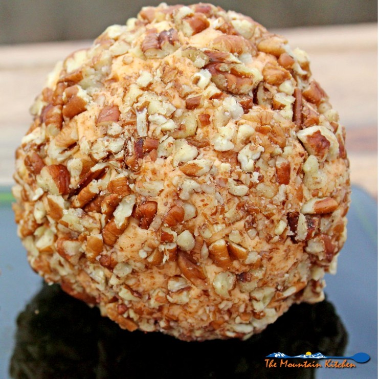 Mama's Christmas Cheese Ball