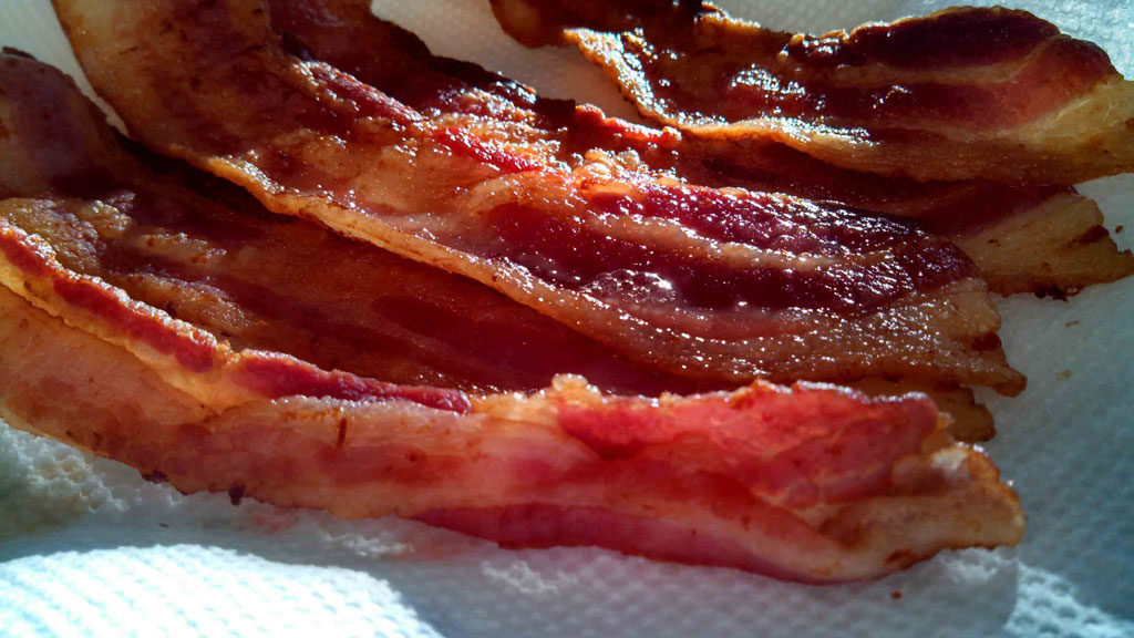 fried bacon slices
