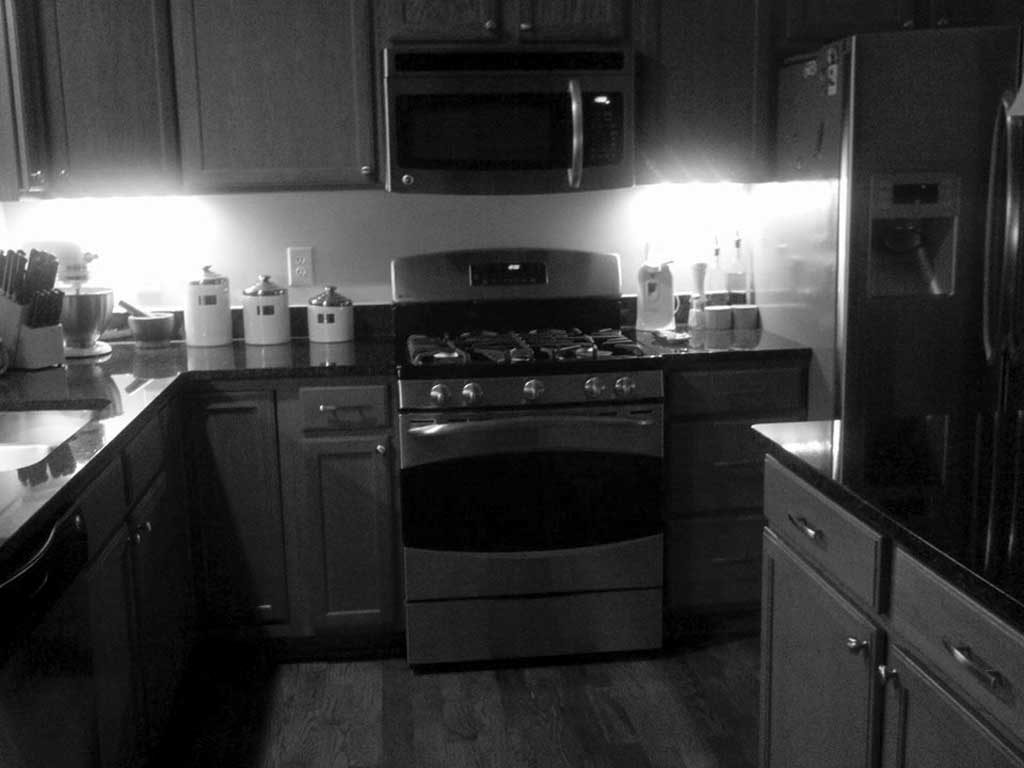Lose your motivation to cook at home? Cooking at home is healthy and saves you money. Here are 7 ways to become inspired to cook. | TheMountainKitchen.com