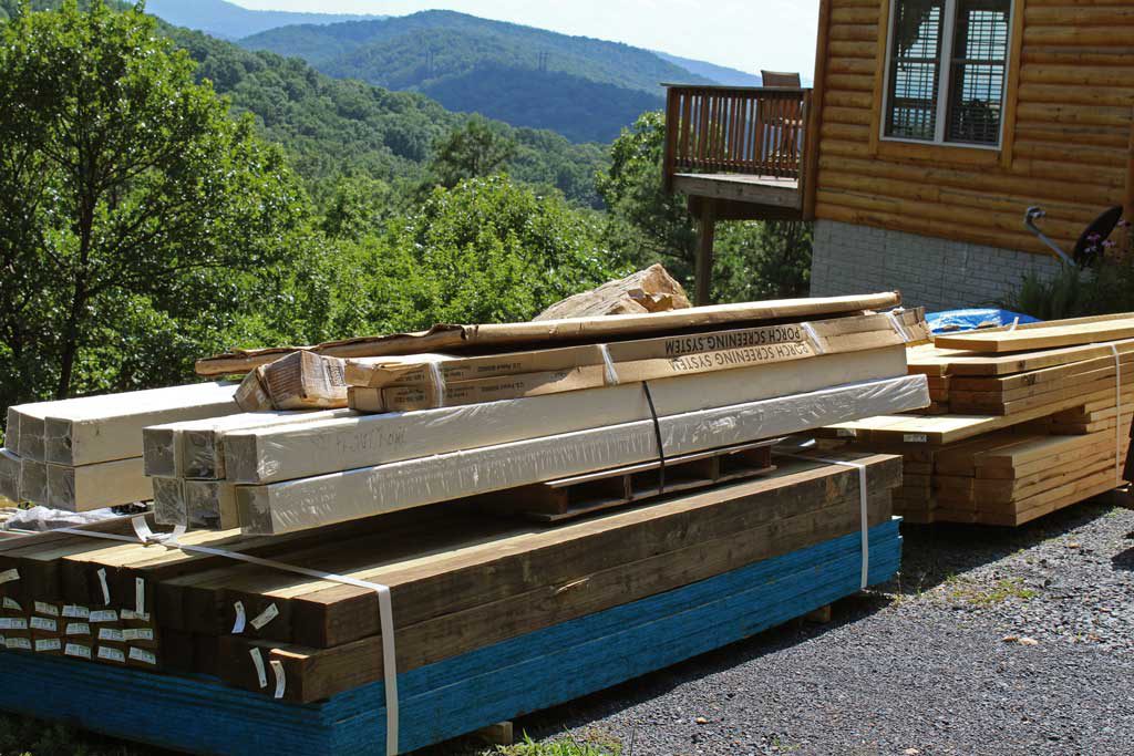 The Spivey Deck Project 2017: Sharing before and after shots and a video tour! We look forward to using our new outdoor space for many years to come! | TheMountainKitchen.com
