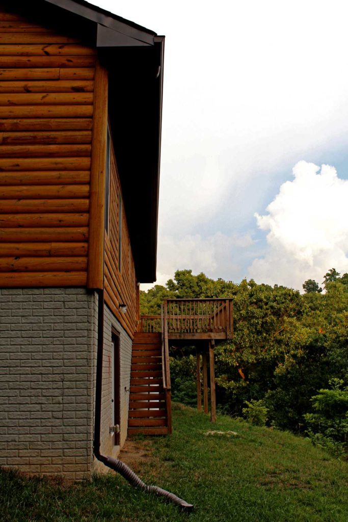 The Spivey Deck Project 2017: Sharing before and after shots and a video tour! We look forward to using our new outdoor space for many years to come! | TheMountainKitchen.com
