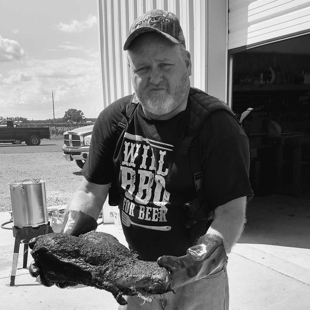 This year has been kind of strange. The weather started out really cold and by the time it warmed up all we seemed to do was wait for our new deck to be built and before we knew it Christmas was here! Let's take a look back at 2017. | TheMountainKitchen.com
