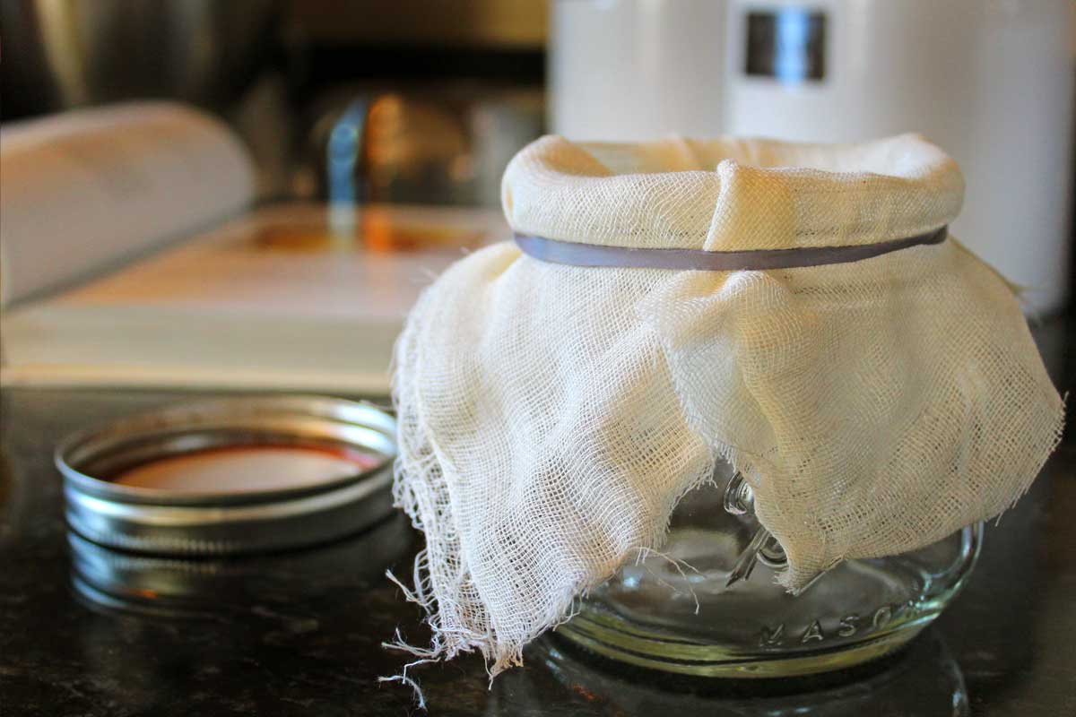 A flavourful and delicious fat for cooking, Ghee is rich in beneficial nutrients and easy enough to make at home in your own kitchen. Try this easy recipe! | TheMountainKitchen.com
