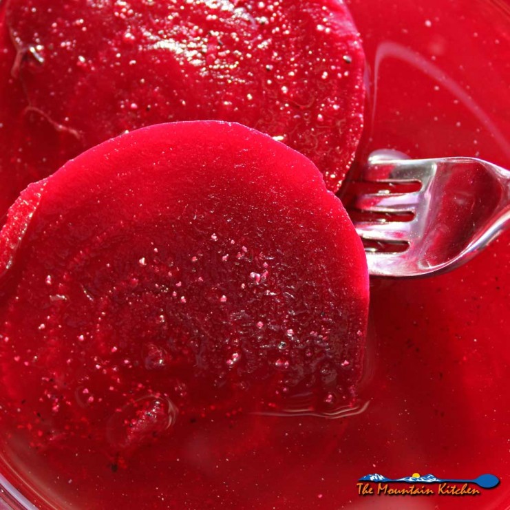 sliced beets in vinegar salt and pepper