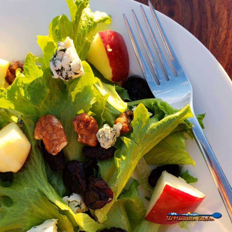 apple pecan blue cheese salad
