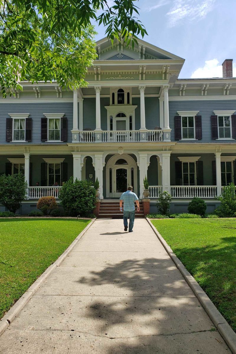 Elmwood 1820 Bed and Breakfast