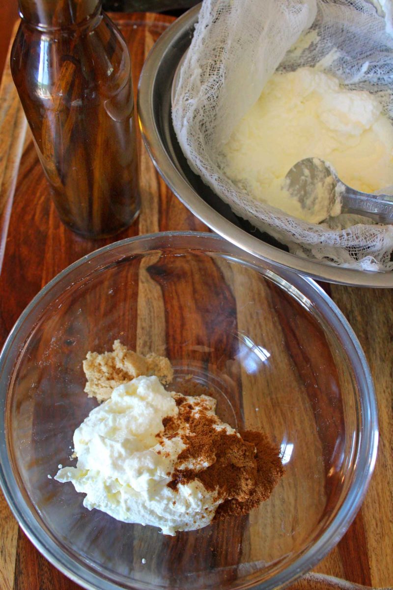 Crème ingredients in bowl