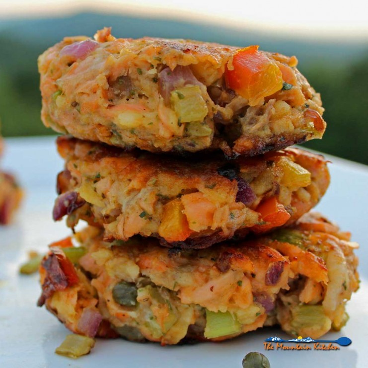 Deviled Salmon Cakes