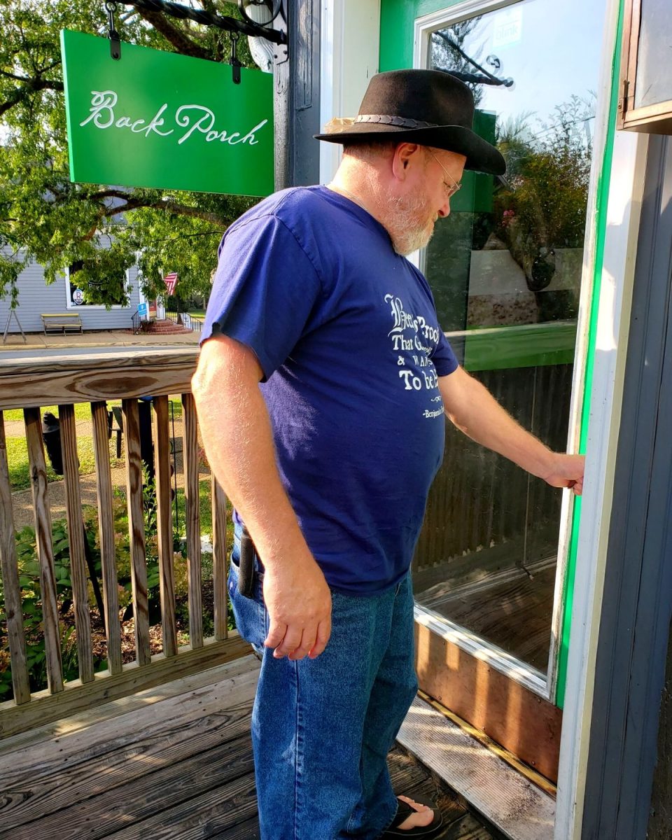 David going in Back Porch door for Field Trip Friday