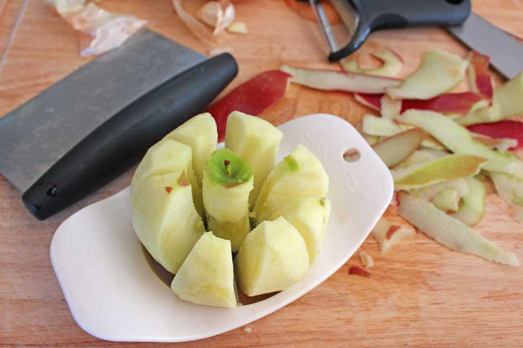 apple slicer with sliced apple