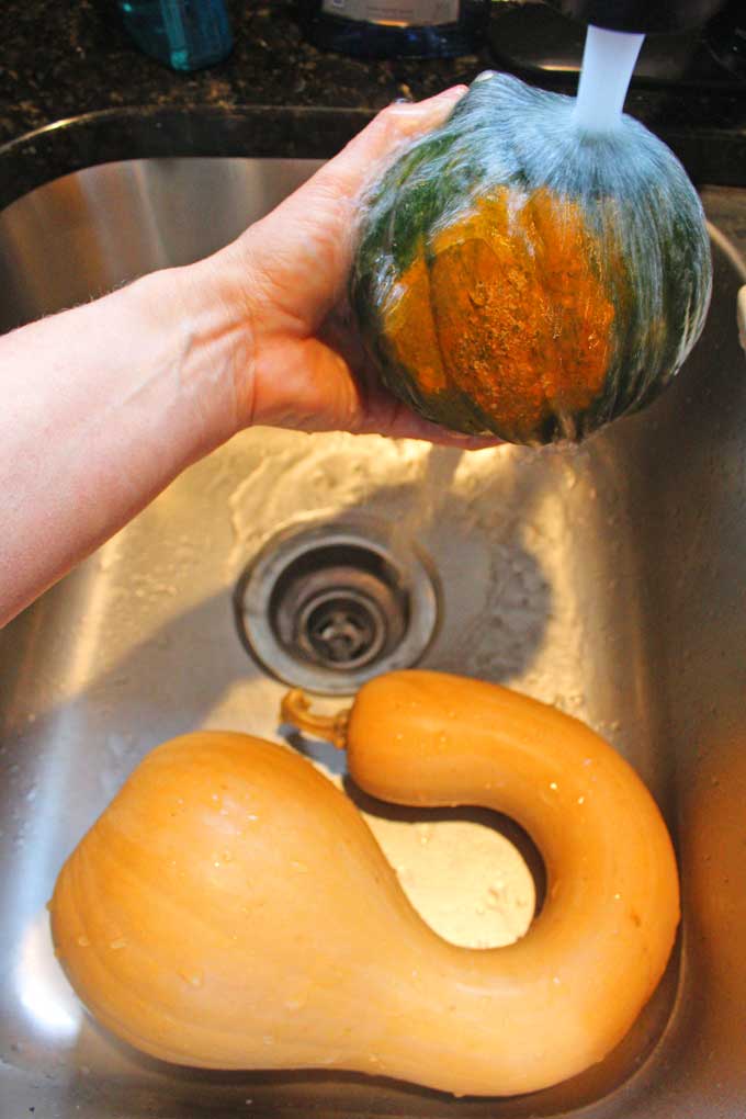 rinsing the acorn squash