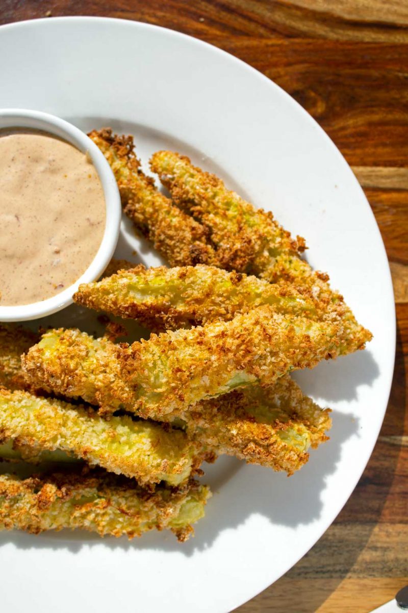 air-fried dill pickles ready to eat