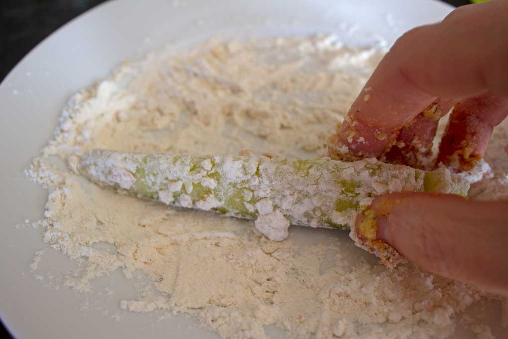 coating pickle with flour