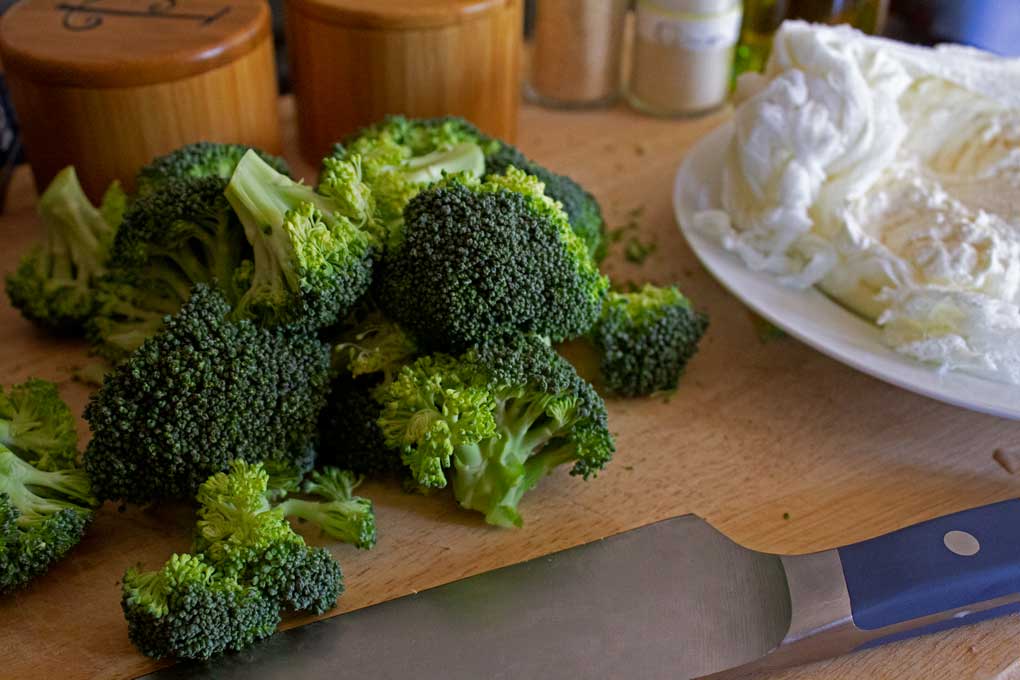 broccoli florets and ricotta cheese
