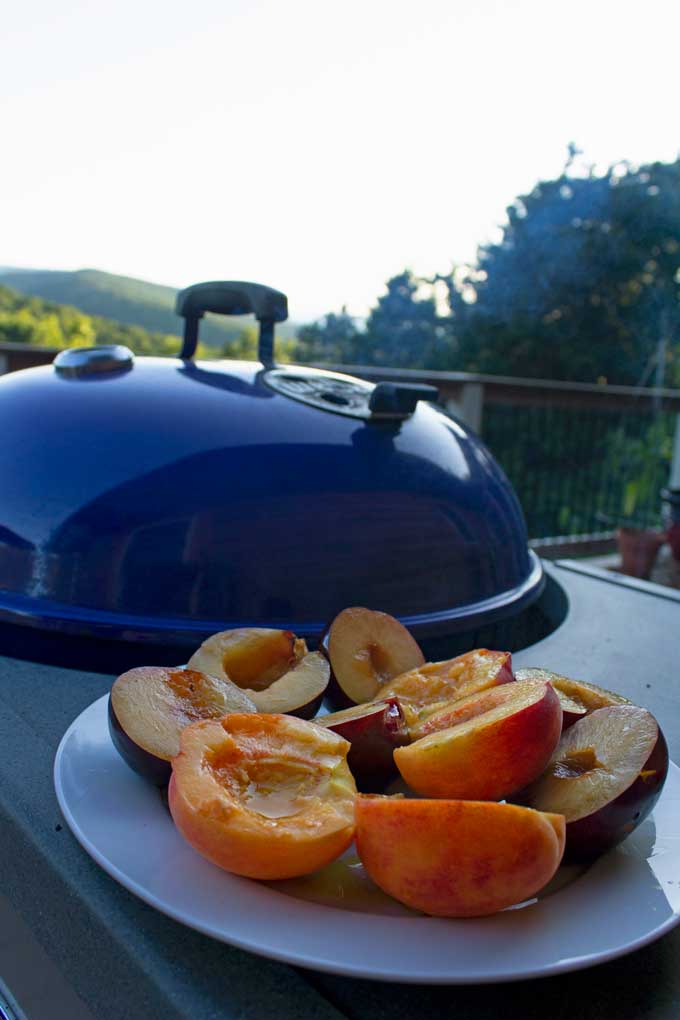 peaches and plums ready to grill