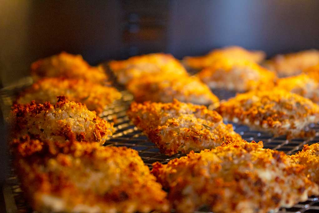 air fryer ravioli cooking inside air fryer
