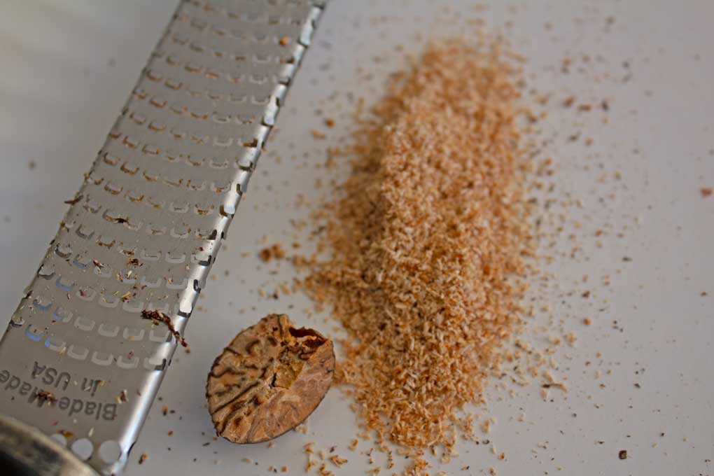ground nutmeg whole nutmeg and microplane