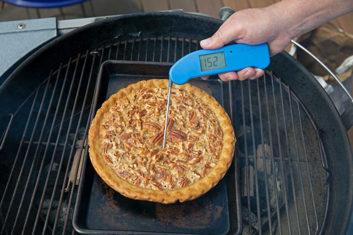 reading temperature of pie with thermometer