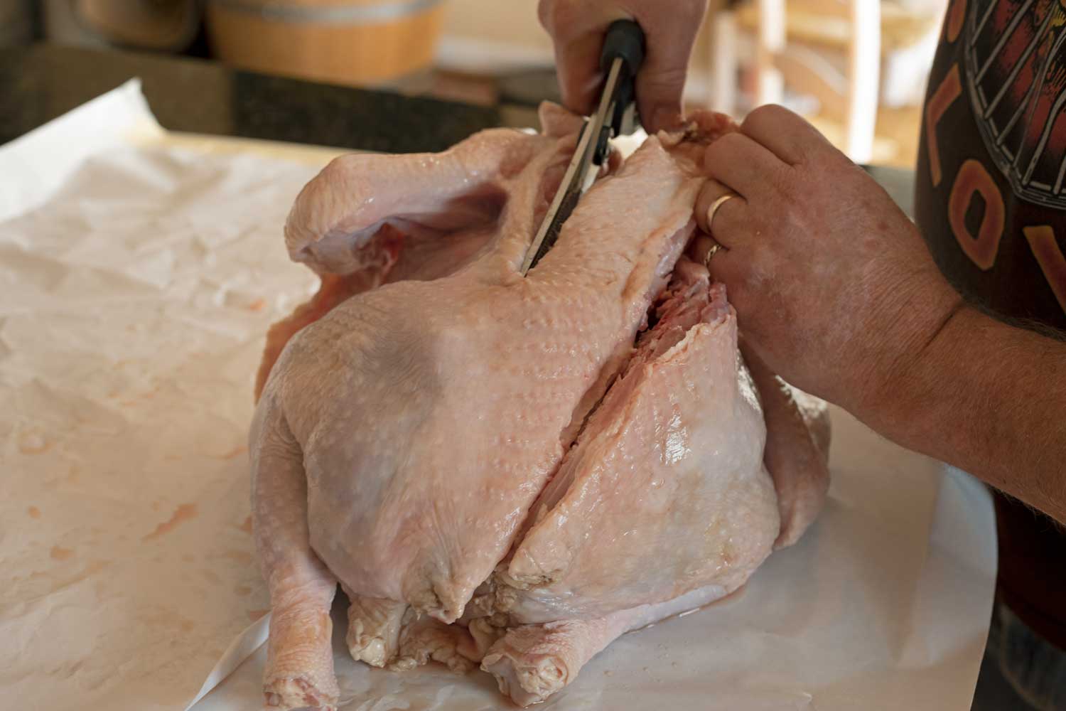 cutting backbone from turkey