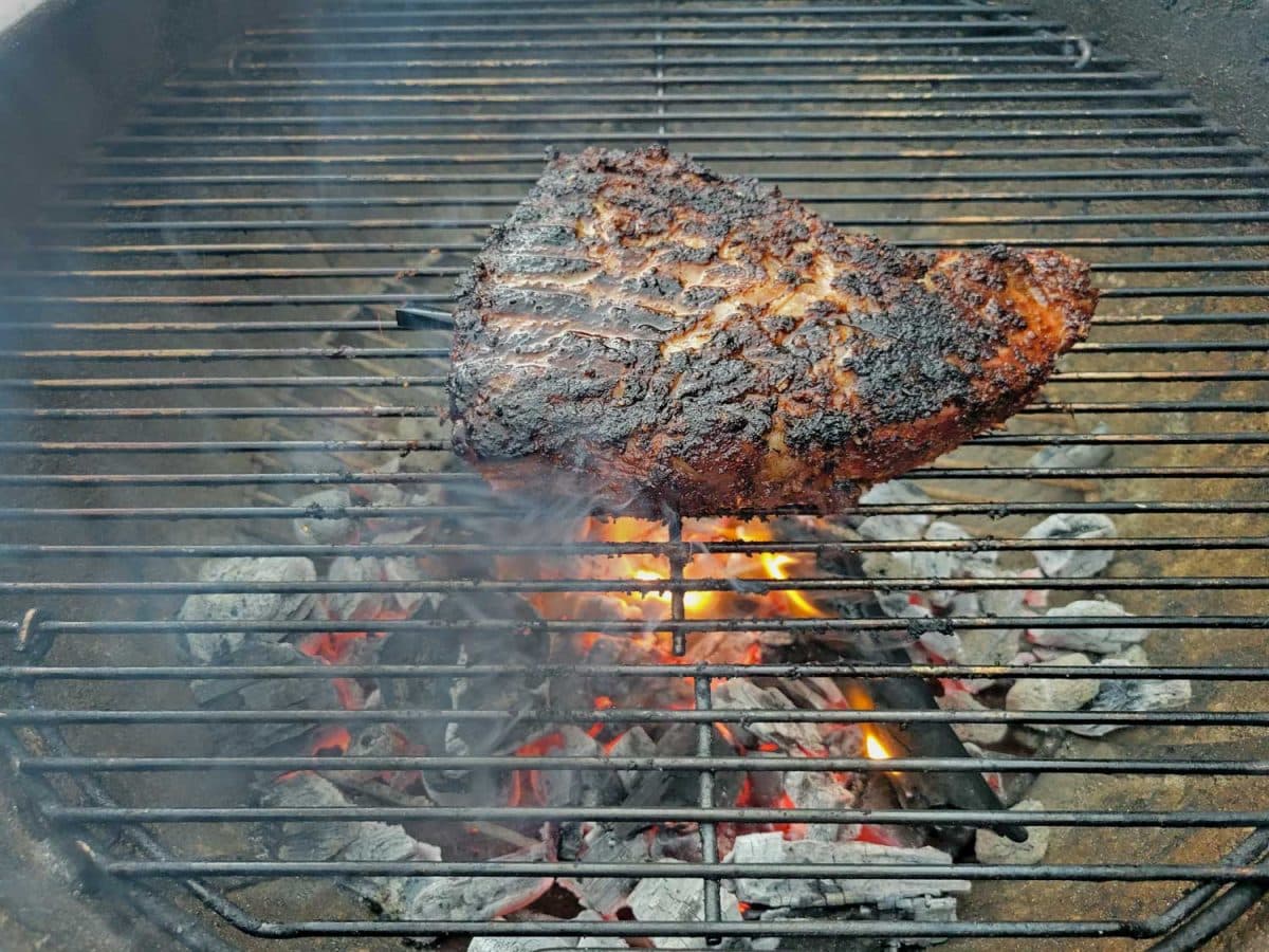 searing tri tip on grill over direct heat