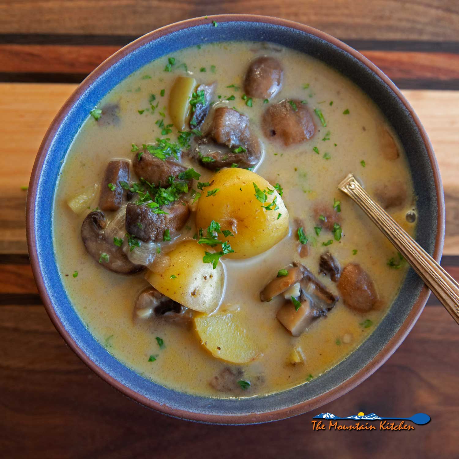 bowl of mushroom potato chowder
