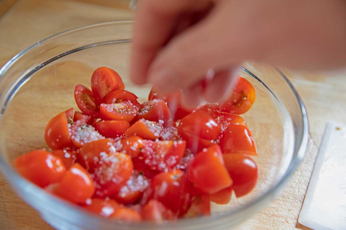 salting tomatoes
